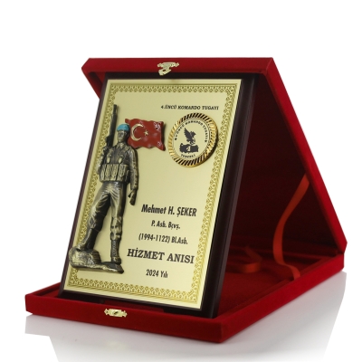 Komando Bayraklı Boyalı Dikey Plaket